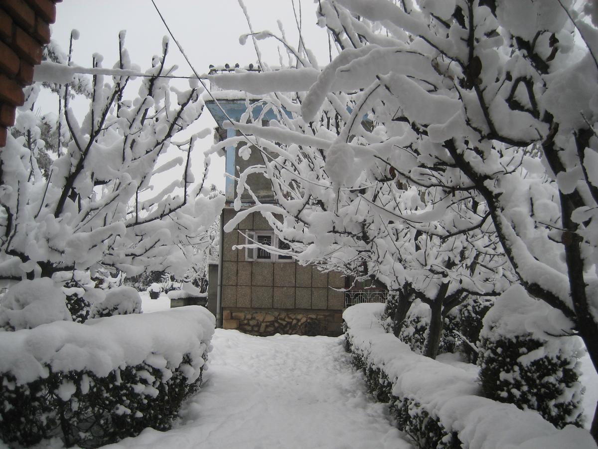 Wangnoo Heritage Houseboats Hotel Srinagar  Exterior photo